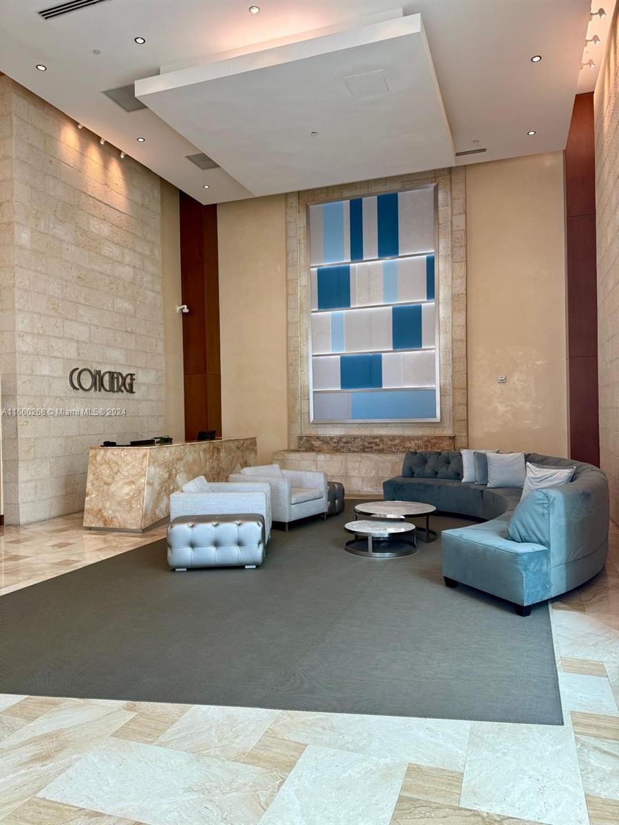 31 SE 5th St # 1511