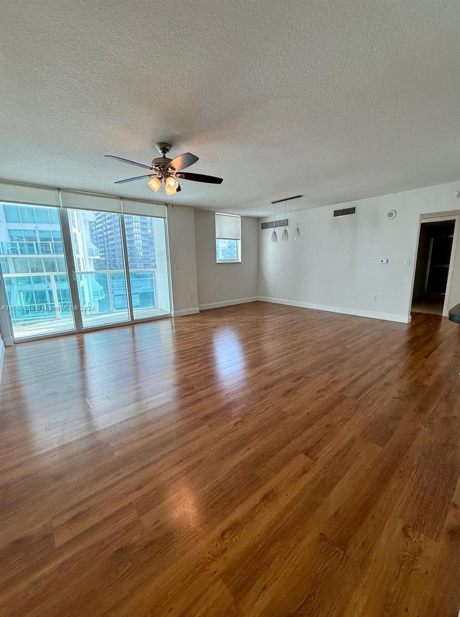31 SE 5th St # 1511