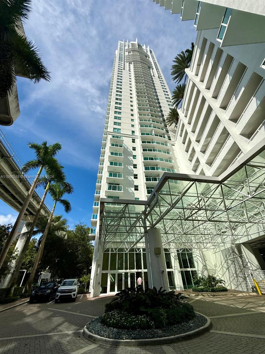 31 SE 5th St # 1511