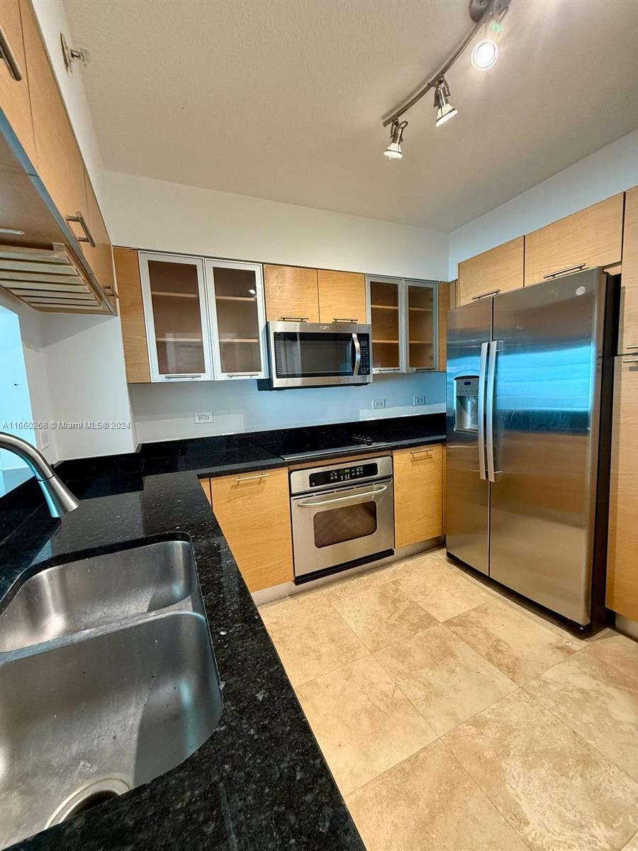 31 SE 5th St # 1511