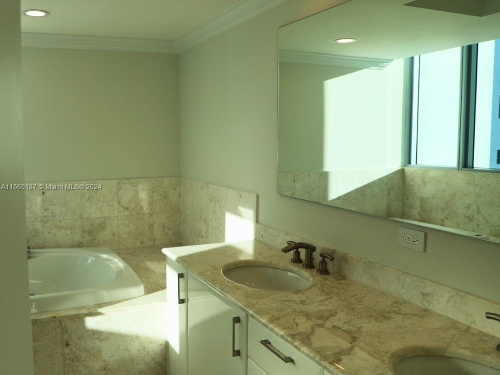 1331 Brickell Bay Dr # 2508