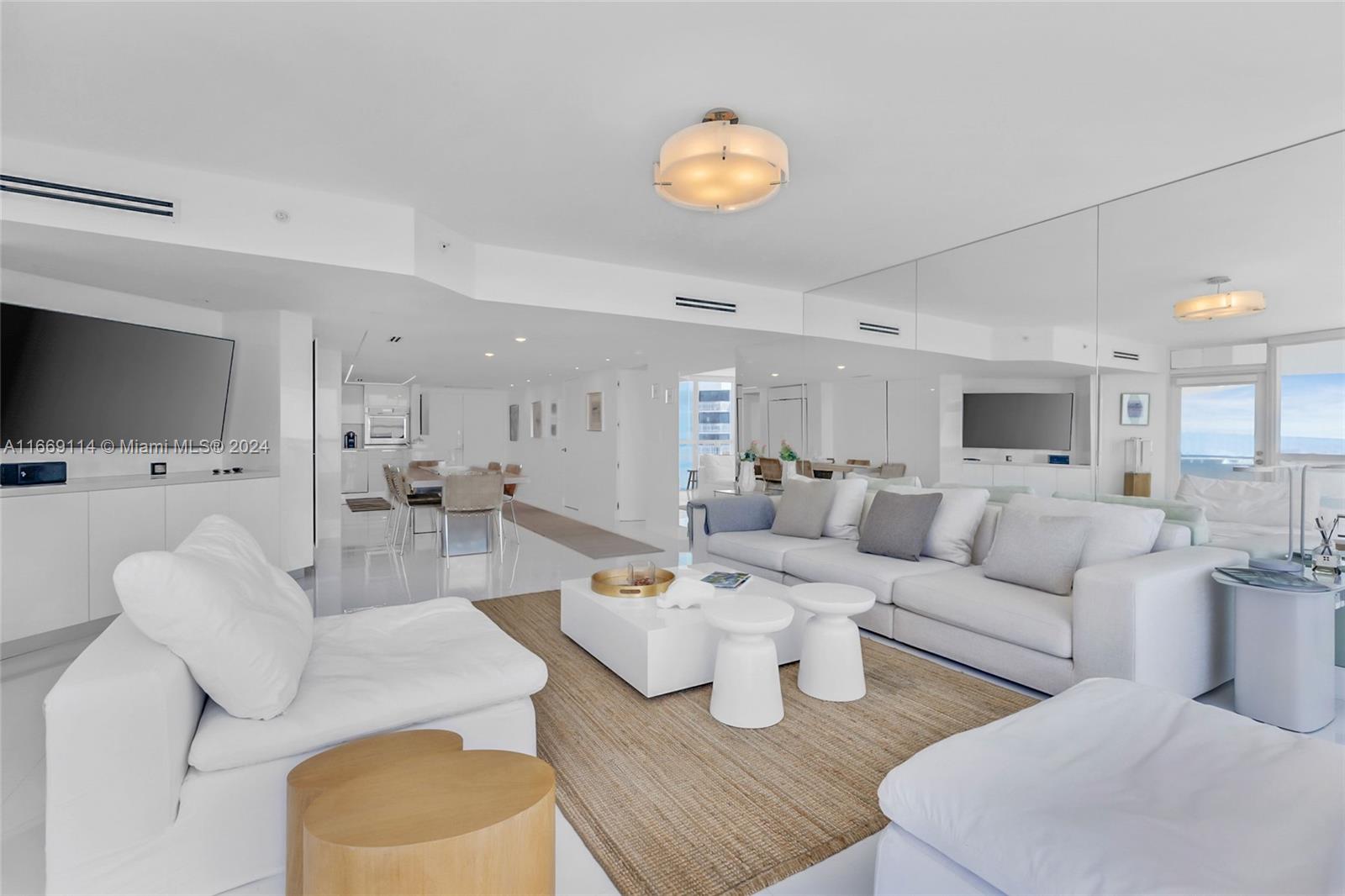 6301 Collins Ave # 2103