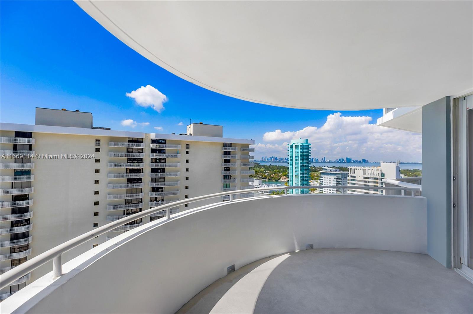 6301 Collins Ave # 2103