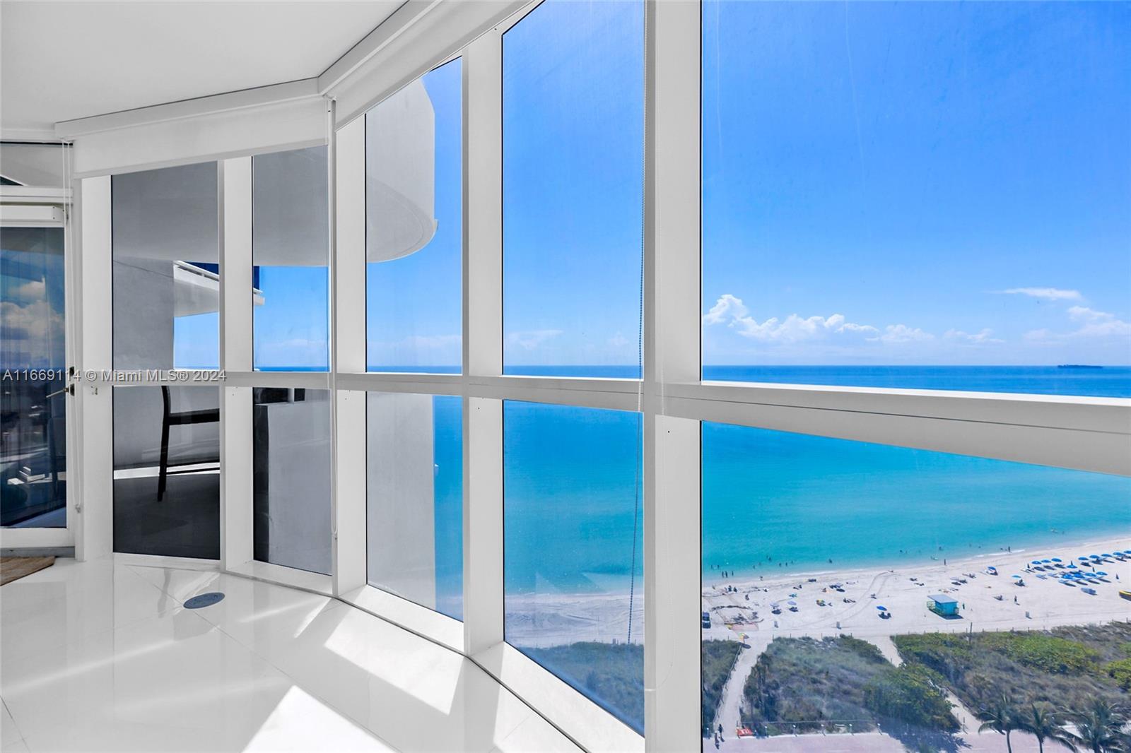 6301 Collins Ave # 2103