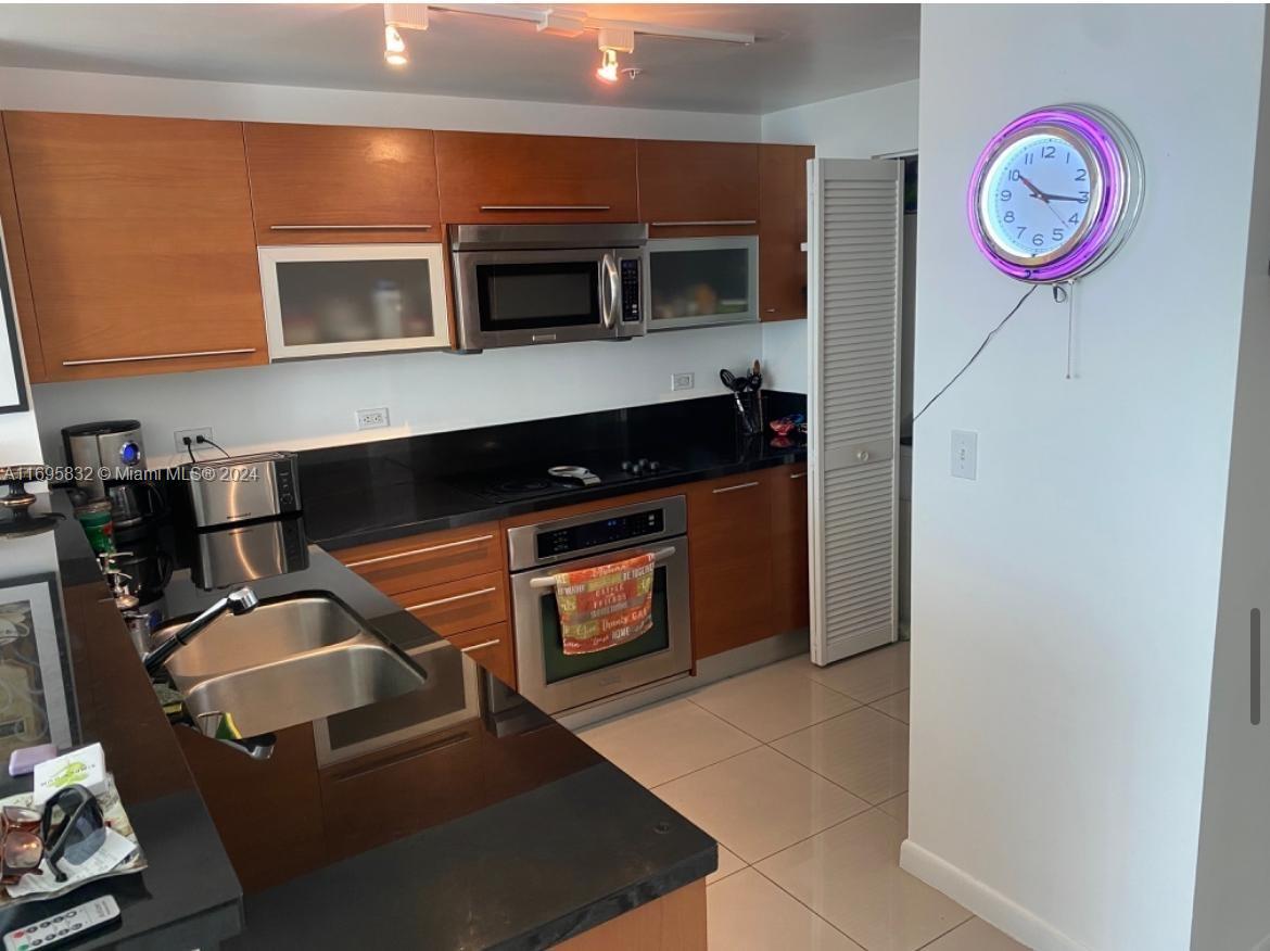 244 Biscayne Blvd # 3004