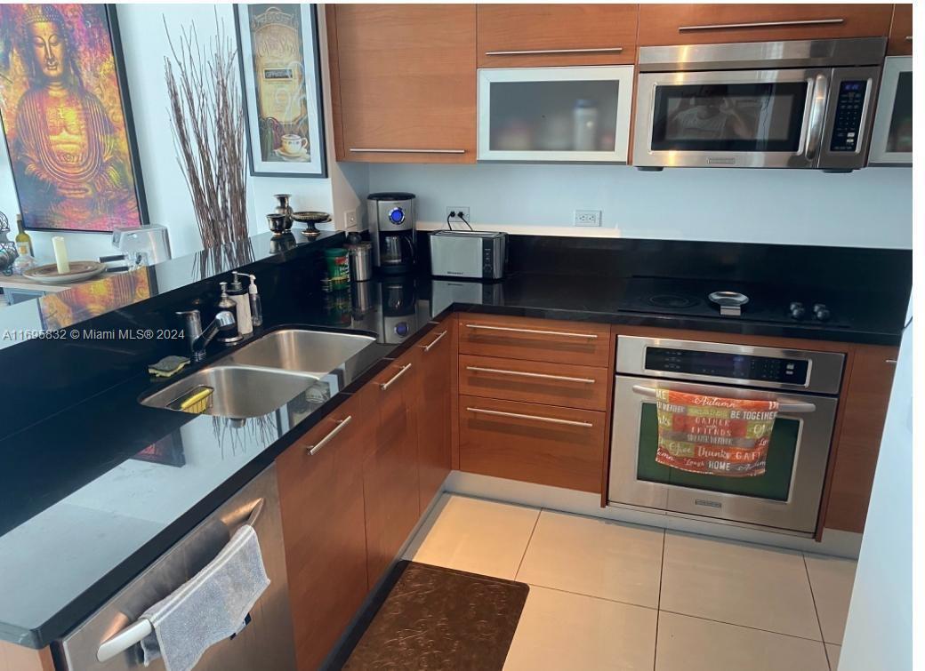 244 Biscayne Blvd # 3004