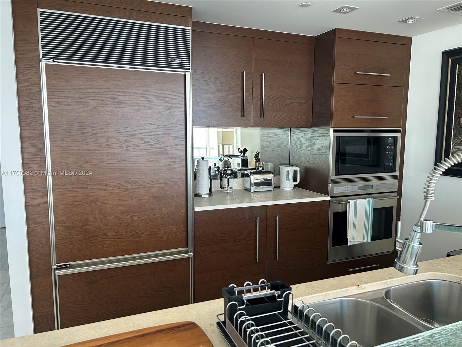 495 Brickell Ave # 2001