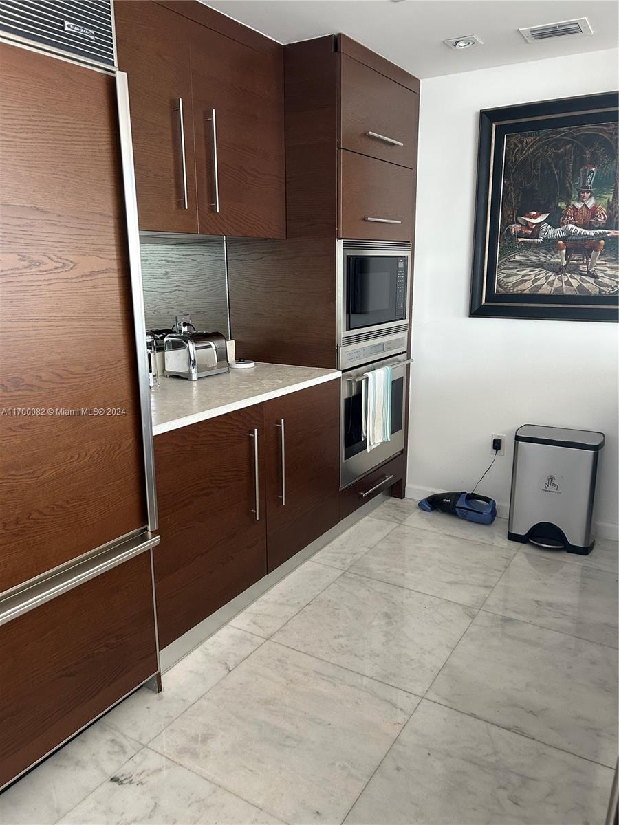 495 Brickell Ave # 2001