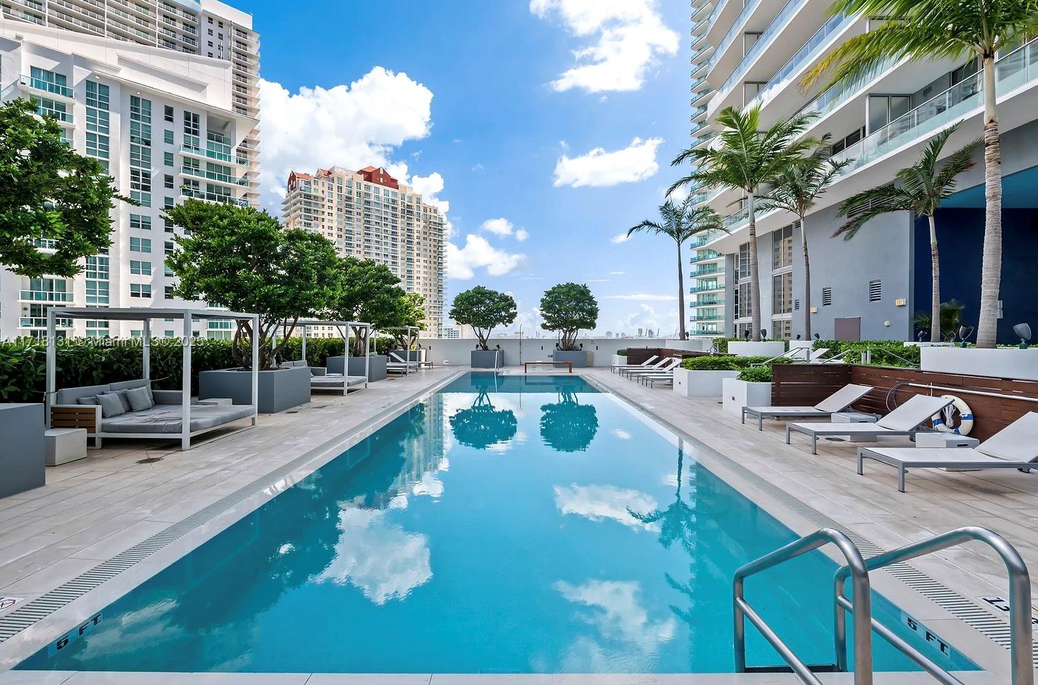 1300 Brickell Bay Dr # 906