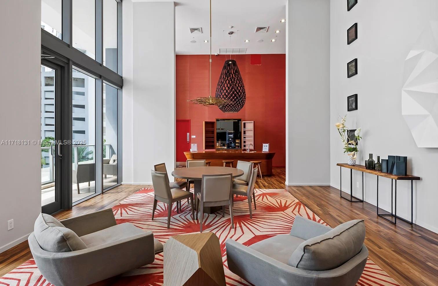 1300 Brickell Bay Dr # 906