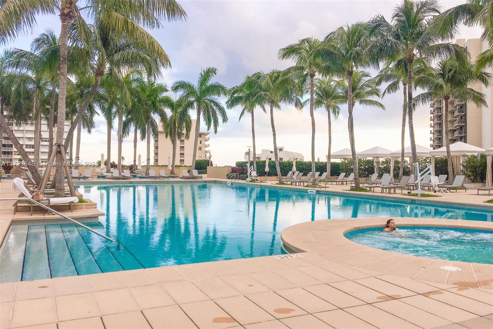 1435 Brickell Ave # 3510