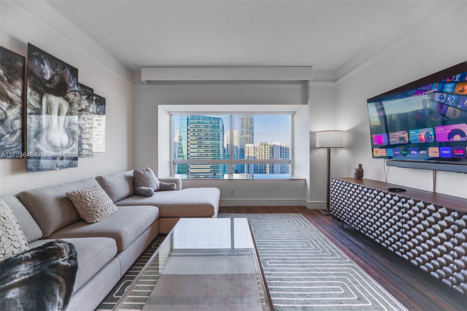 1435 Brickell Ave # 3510
