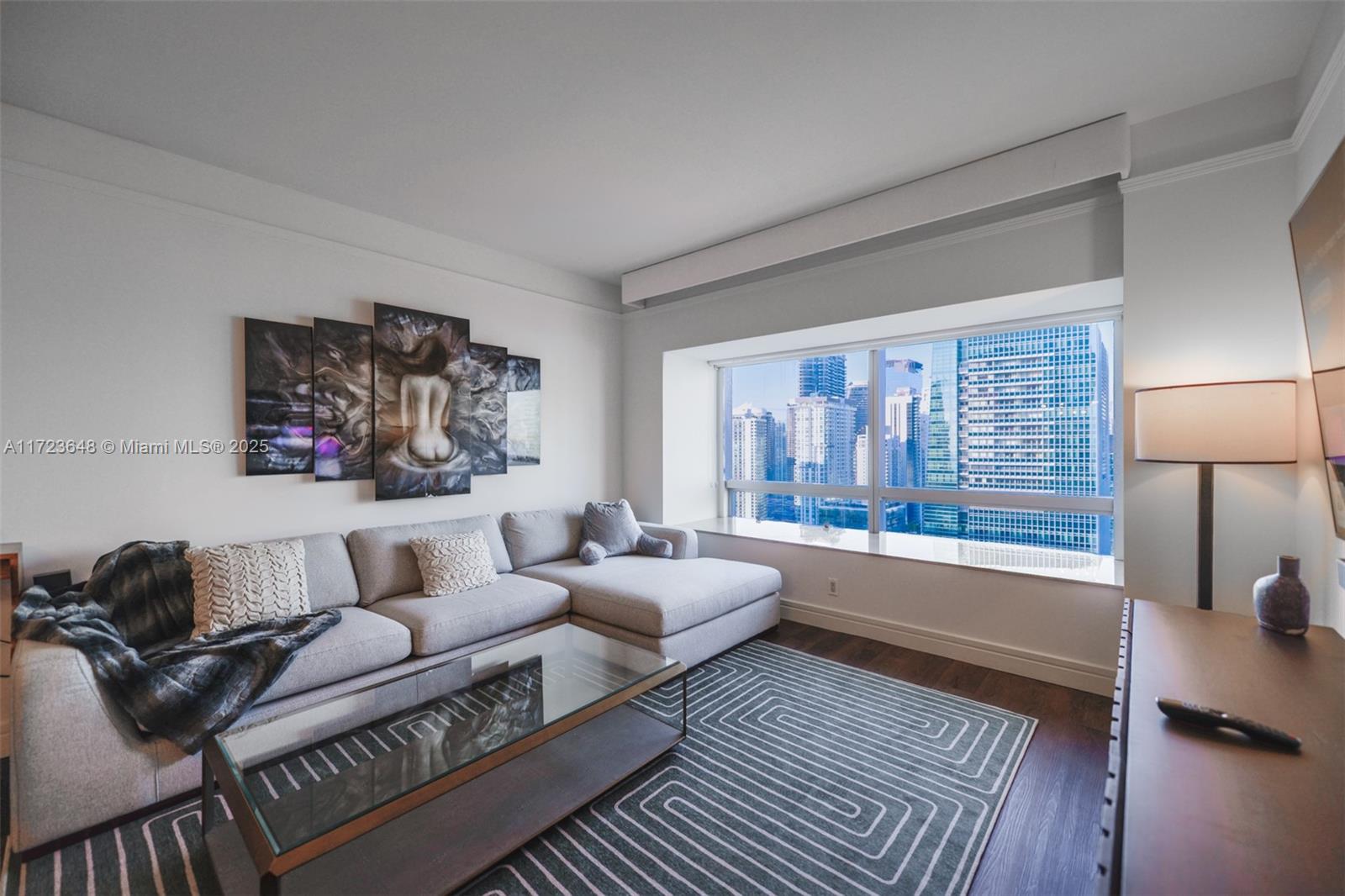 1435 Brickell Ave # 3510