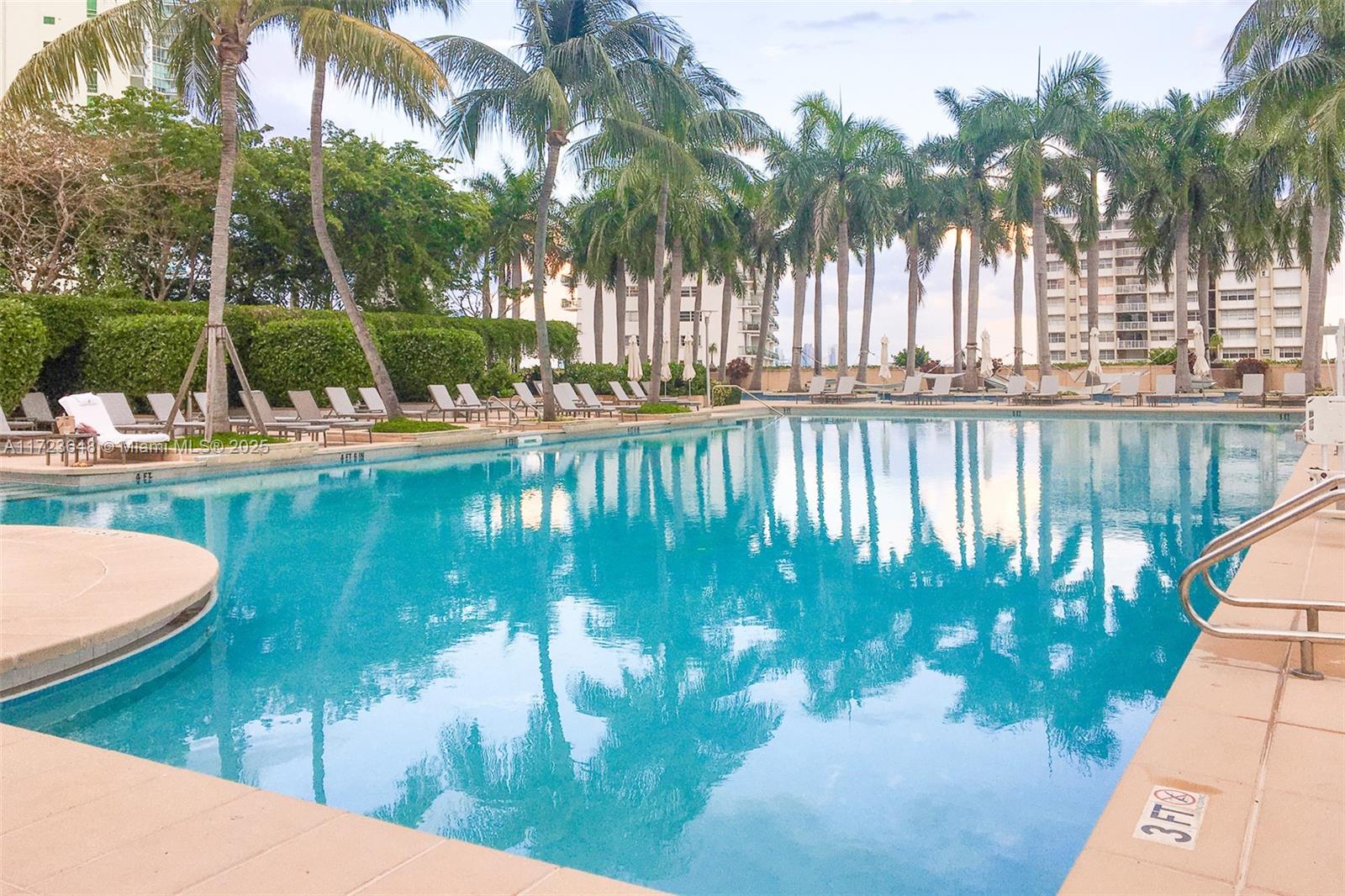 1435 Brickell Ave # 3510