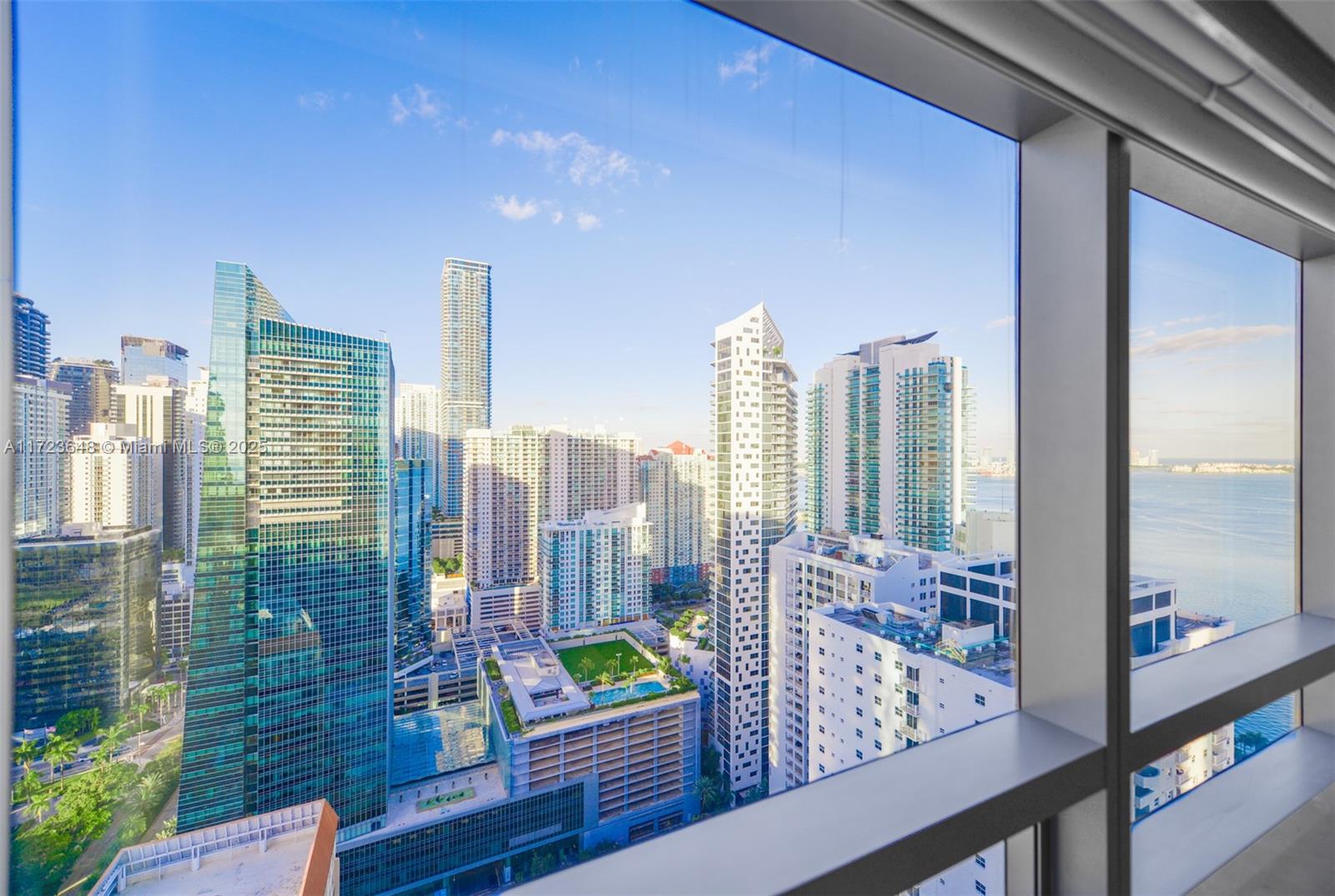 1435 Brickell Ave # 3510