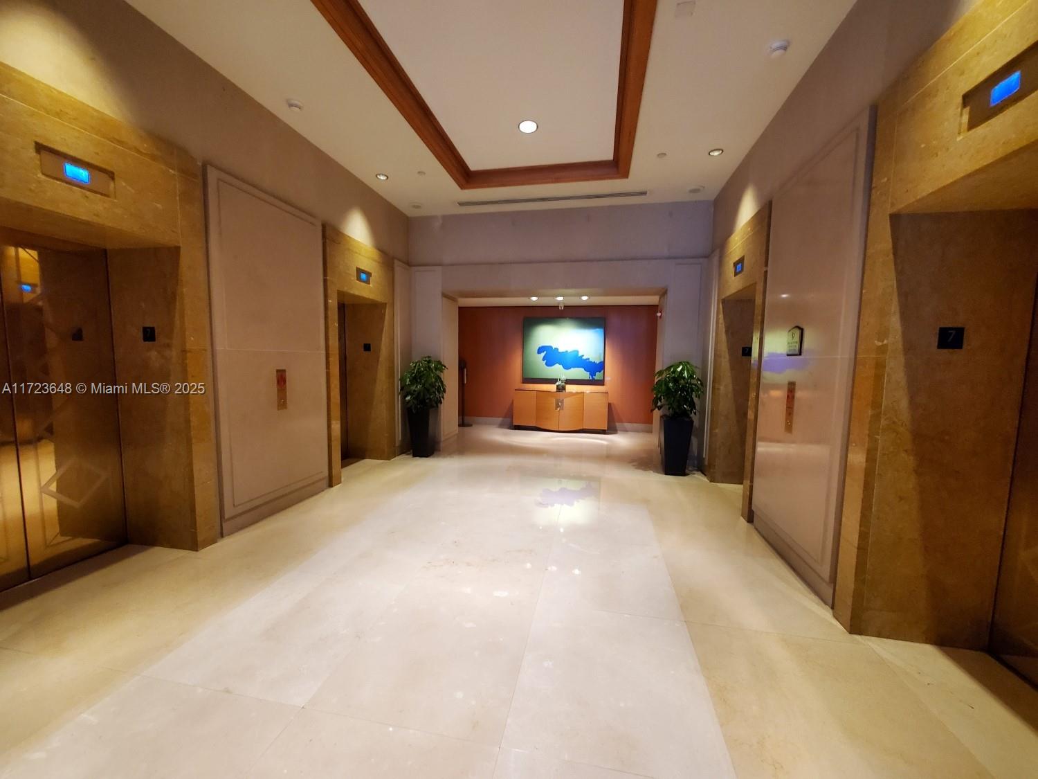 1435 Brickell Ave # 3510