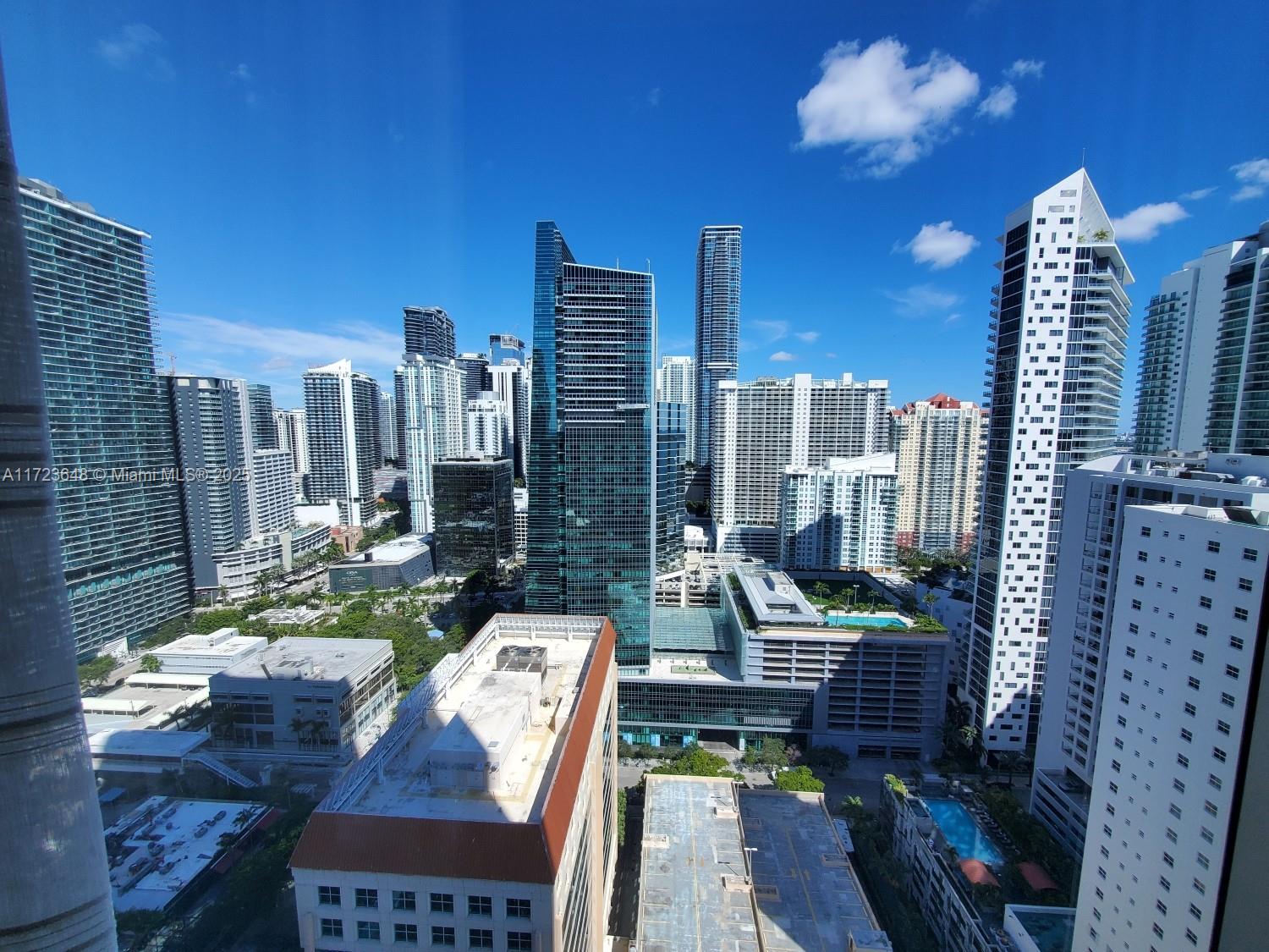 1435 Brickell Ave # 3510
