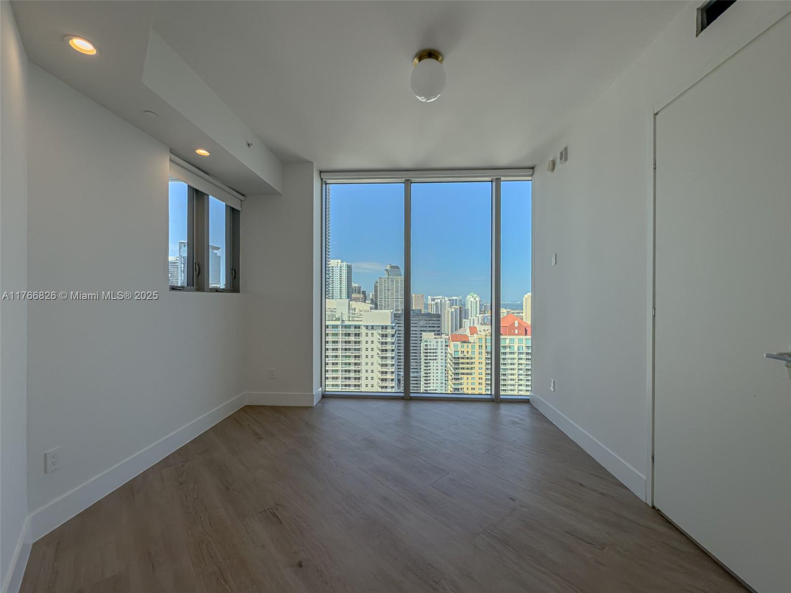 1300 Brickell Bay Dr # 4204