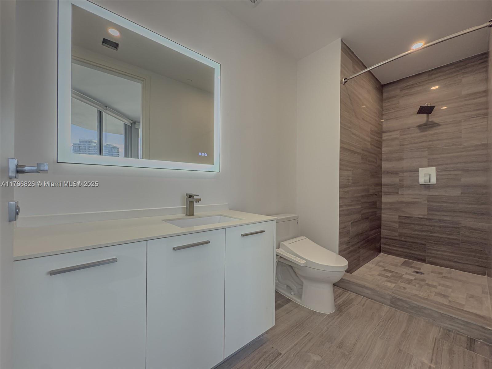 1300 Brickell Bay Dr # 4204