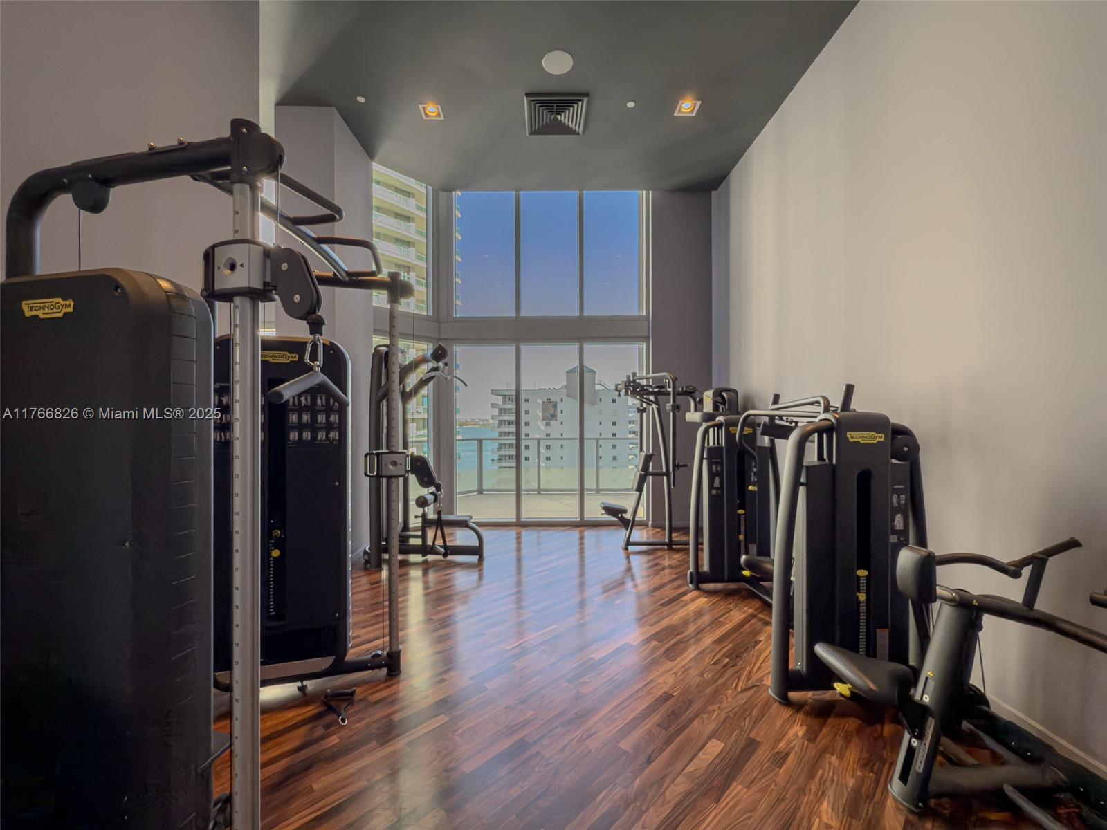 1300 Brickell Bay Dr # 4204