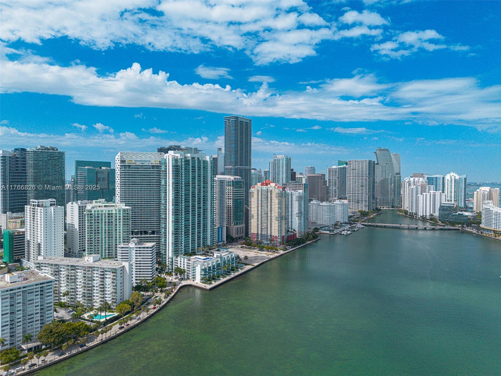 1300 Brickell Bay Dr # 4204