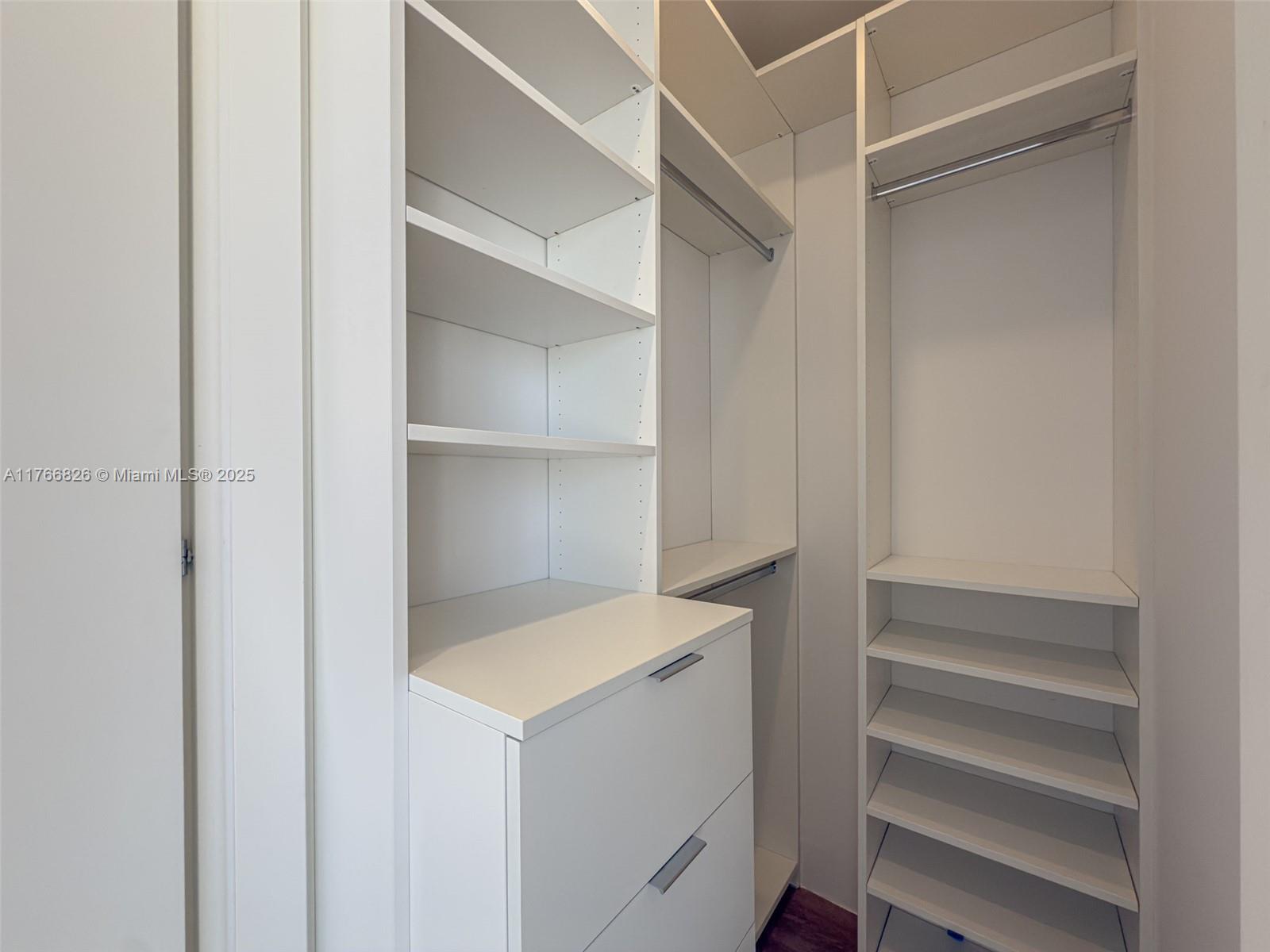 1300 Brickell Bay Dr # 4204