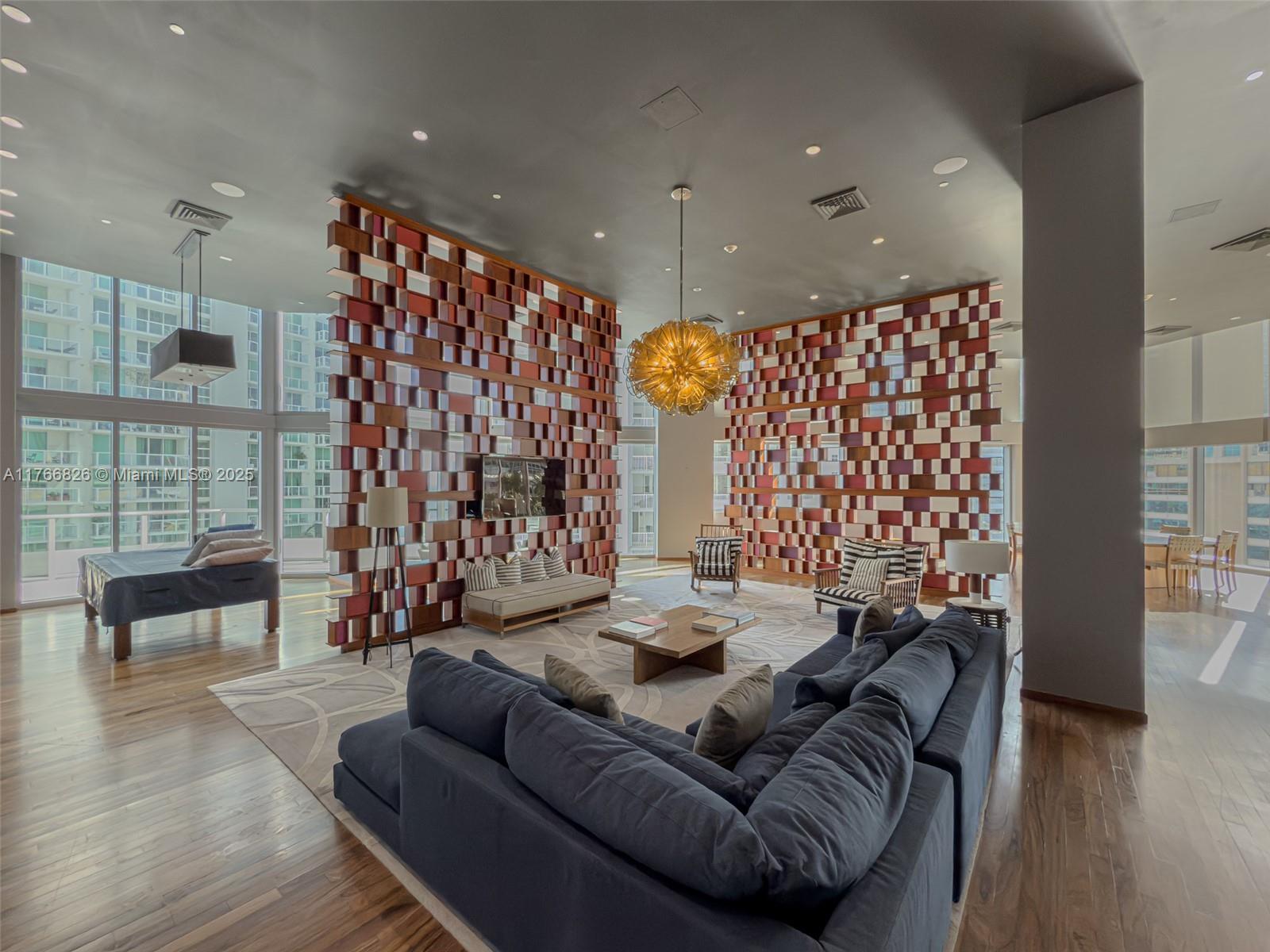 1300 Brickell Bay Dr # 4204