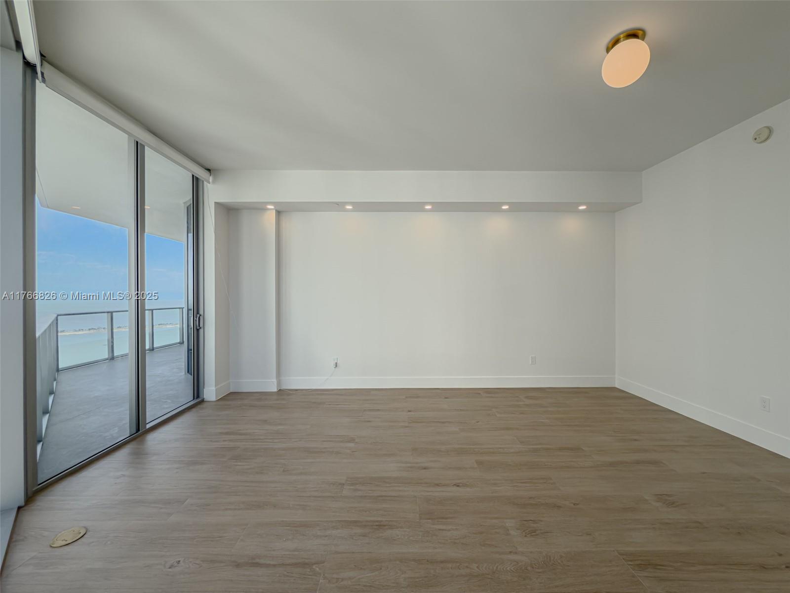 1300 Brickell Bay Dr # 4204