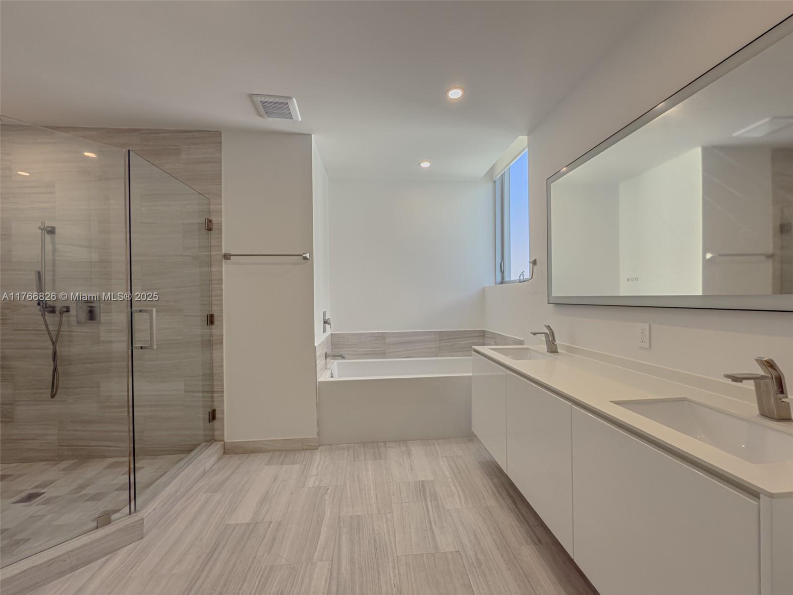 1300 Brickell Bay Dr # 4204