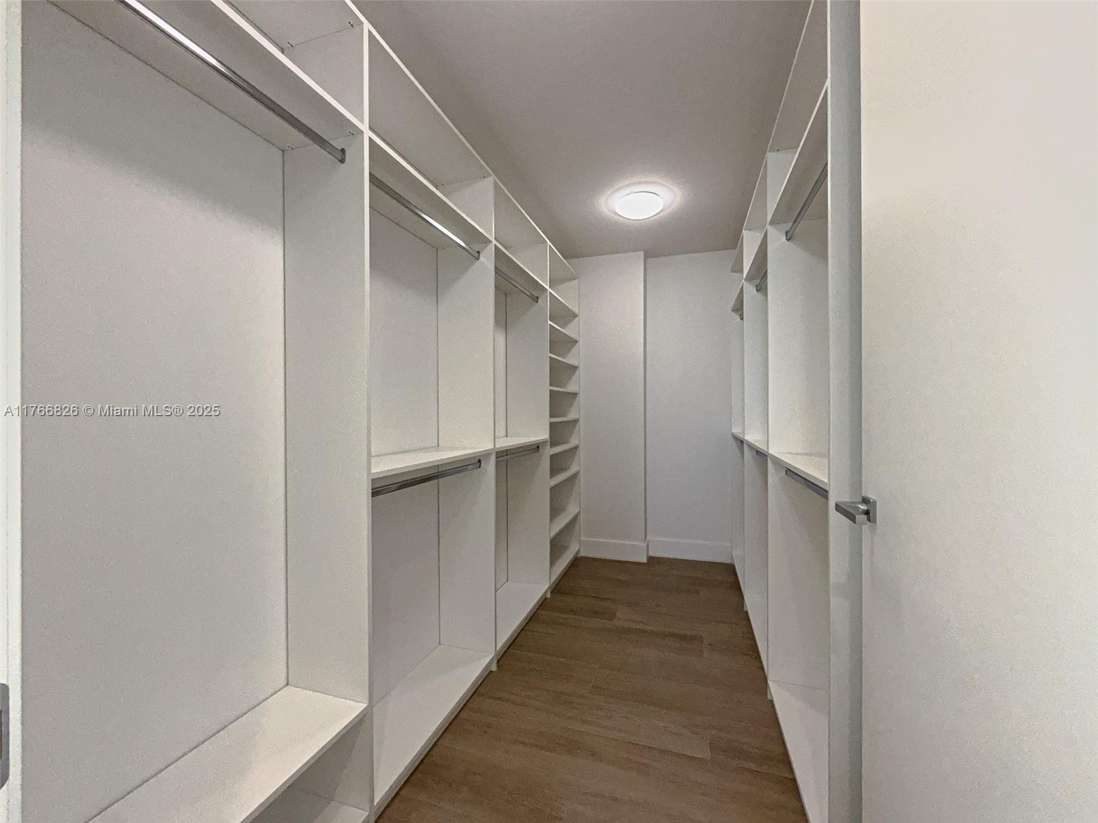 1300 Brickell Bay Dr # 4204