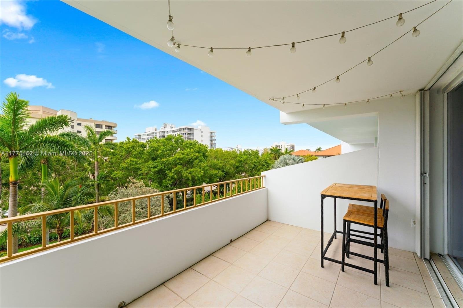 155 Ocean Lane Dr # 407