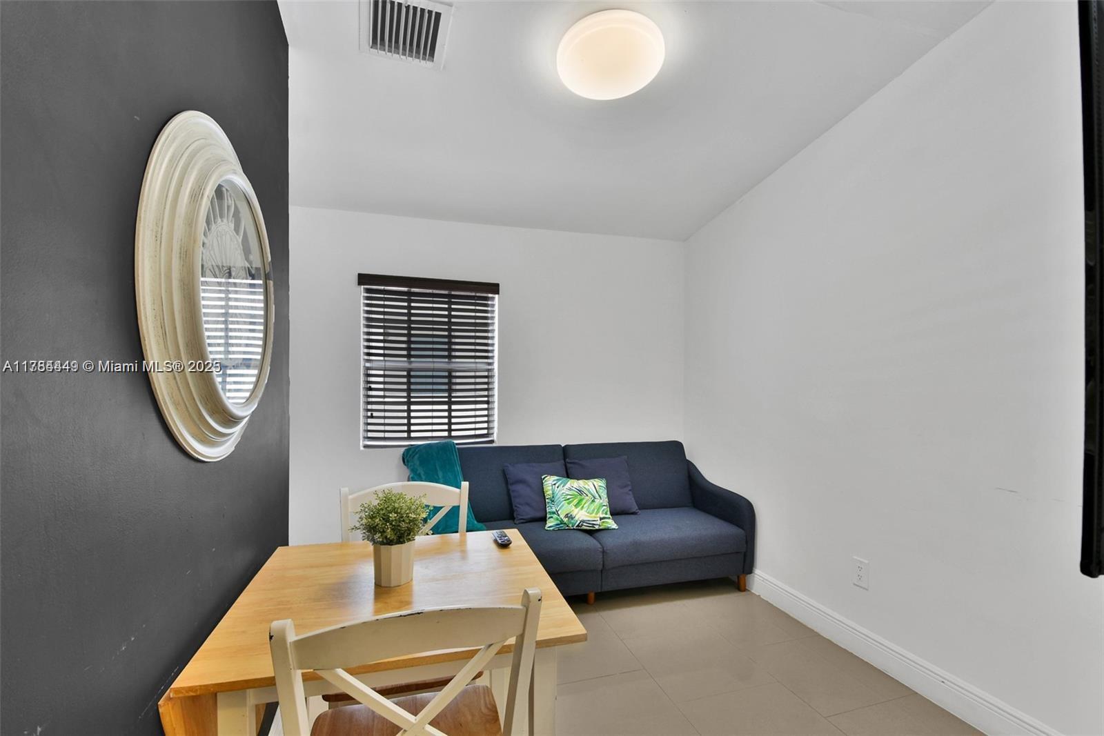 6966 Byron Ave # 201
