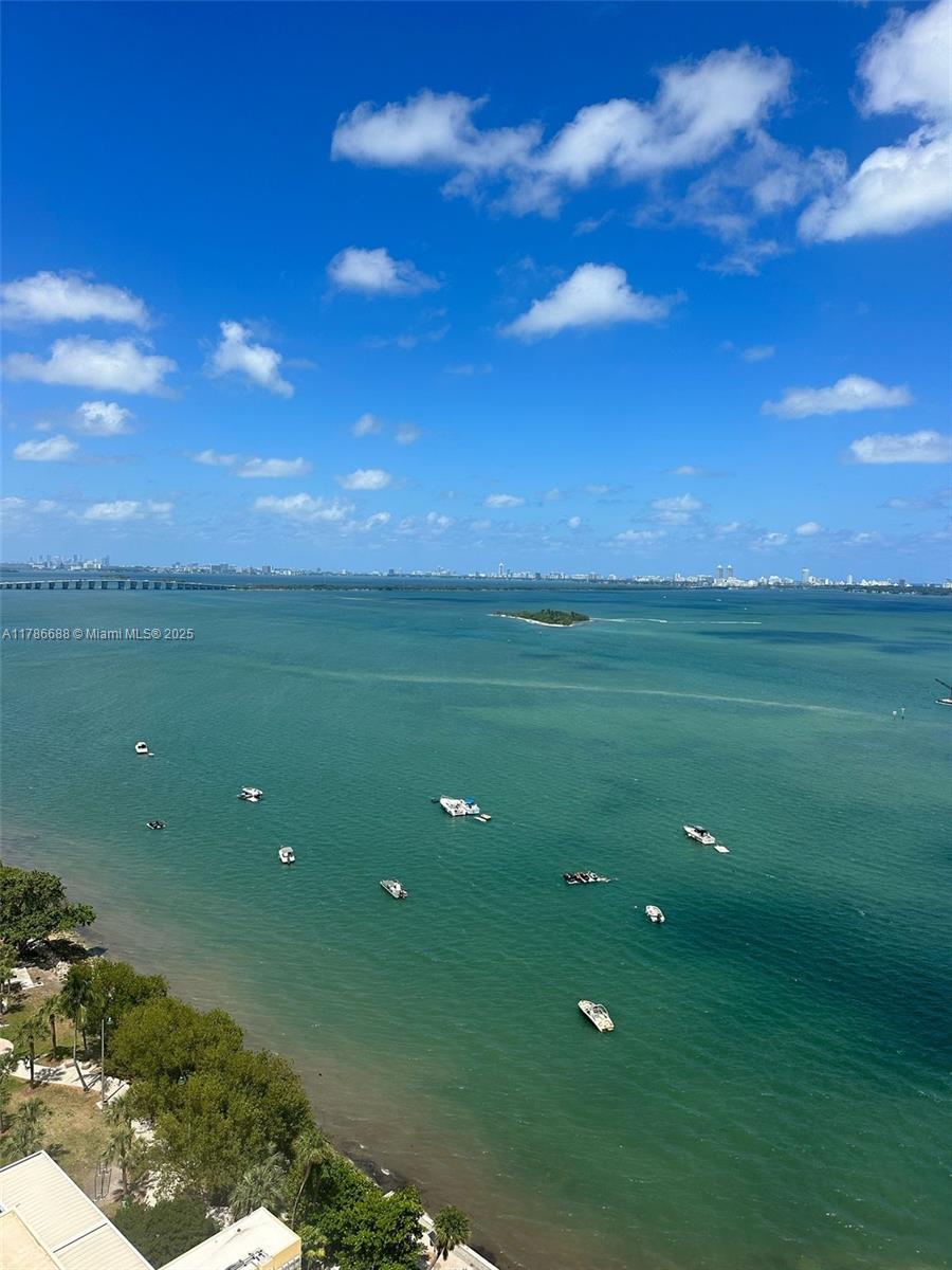 1717 N Bayshore Dr # 2536 Unit: A-2536