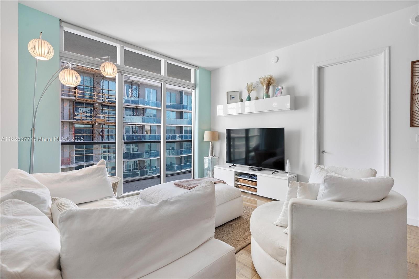 55 SE 6th St # 4305