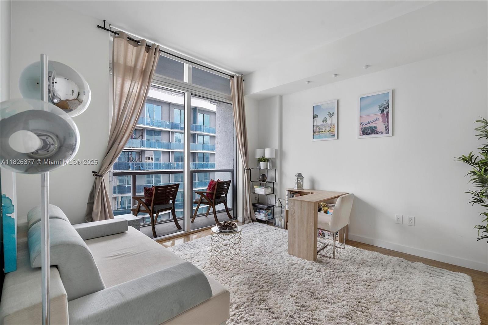 55 SE 6th St # 4305