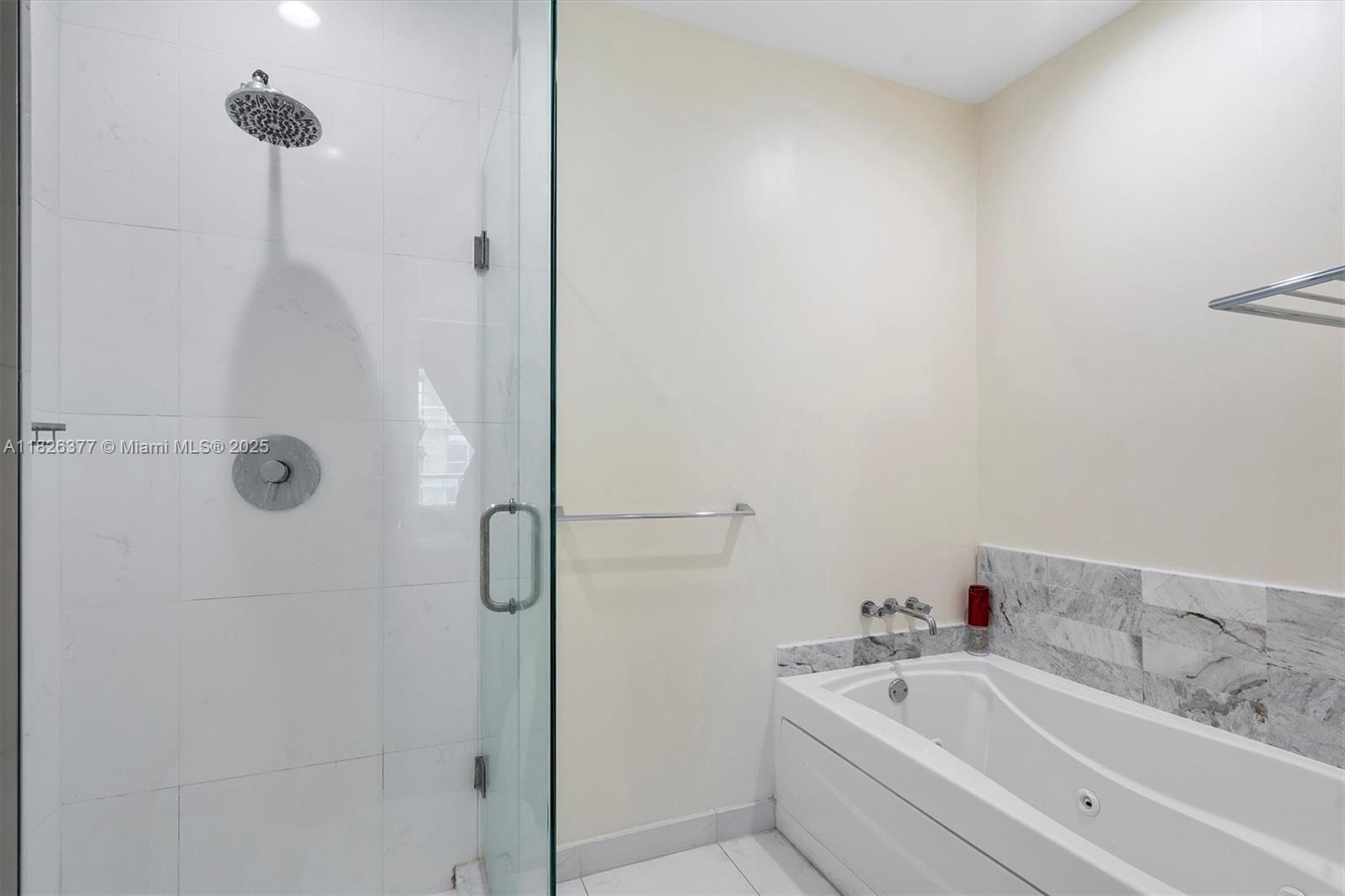 55 SE 6th St # 4305