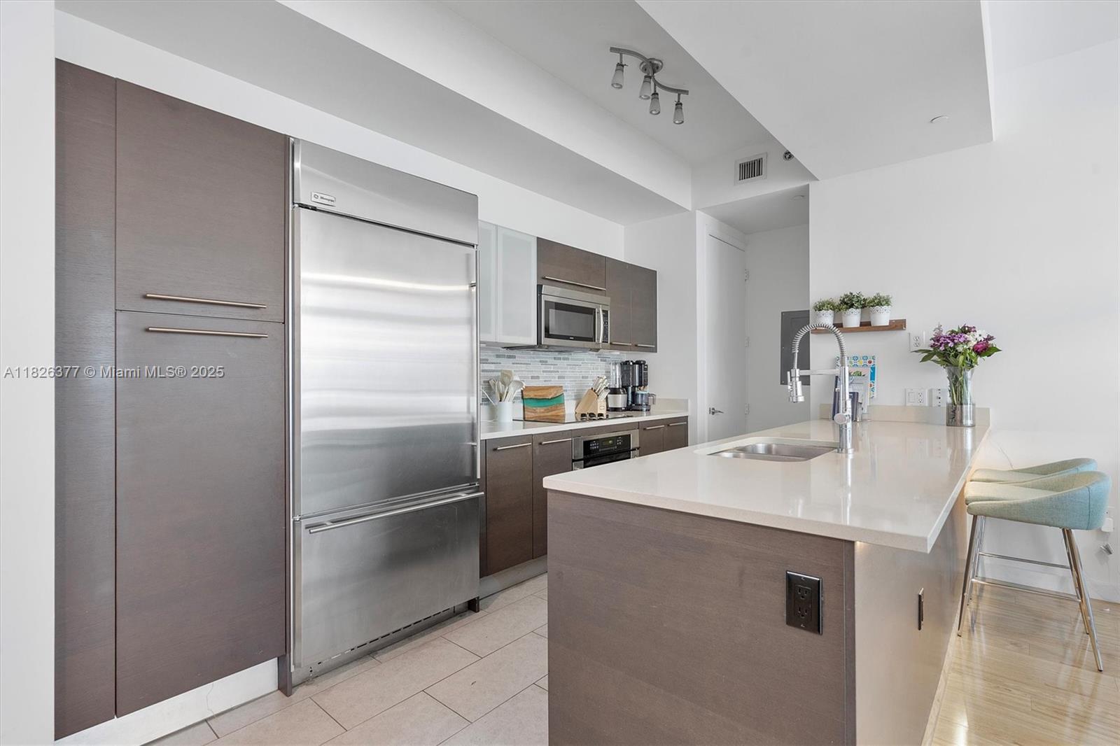 55 SE 6th St # 4305