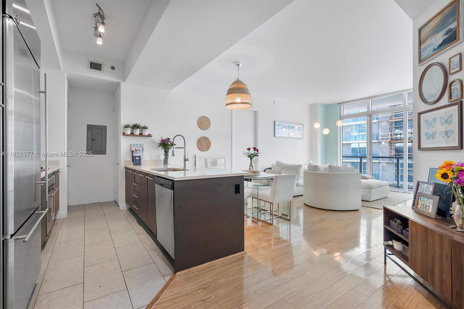 55 SE 6th St # 4305