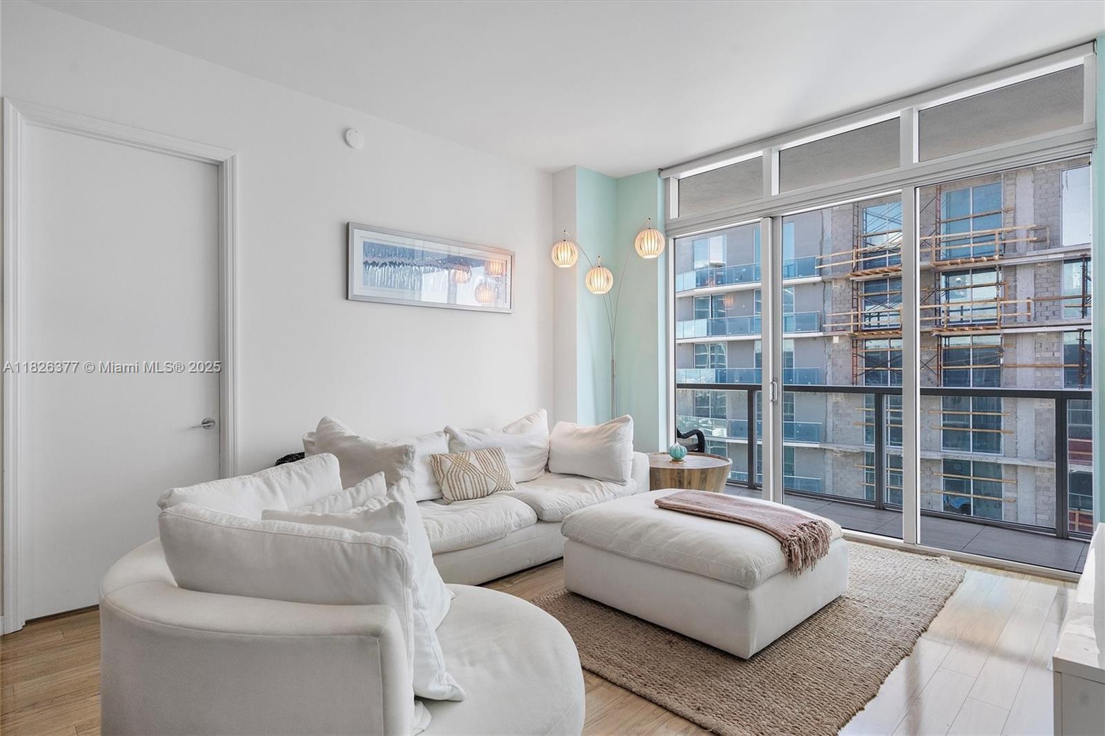 55 SE 6th St # 4305
