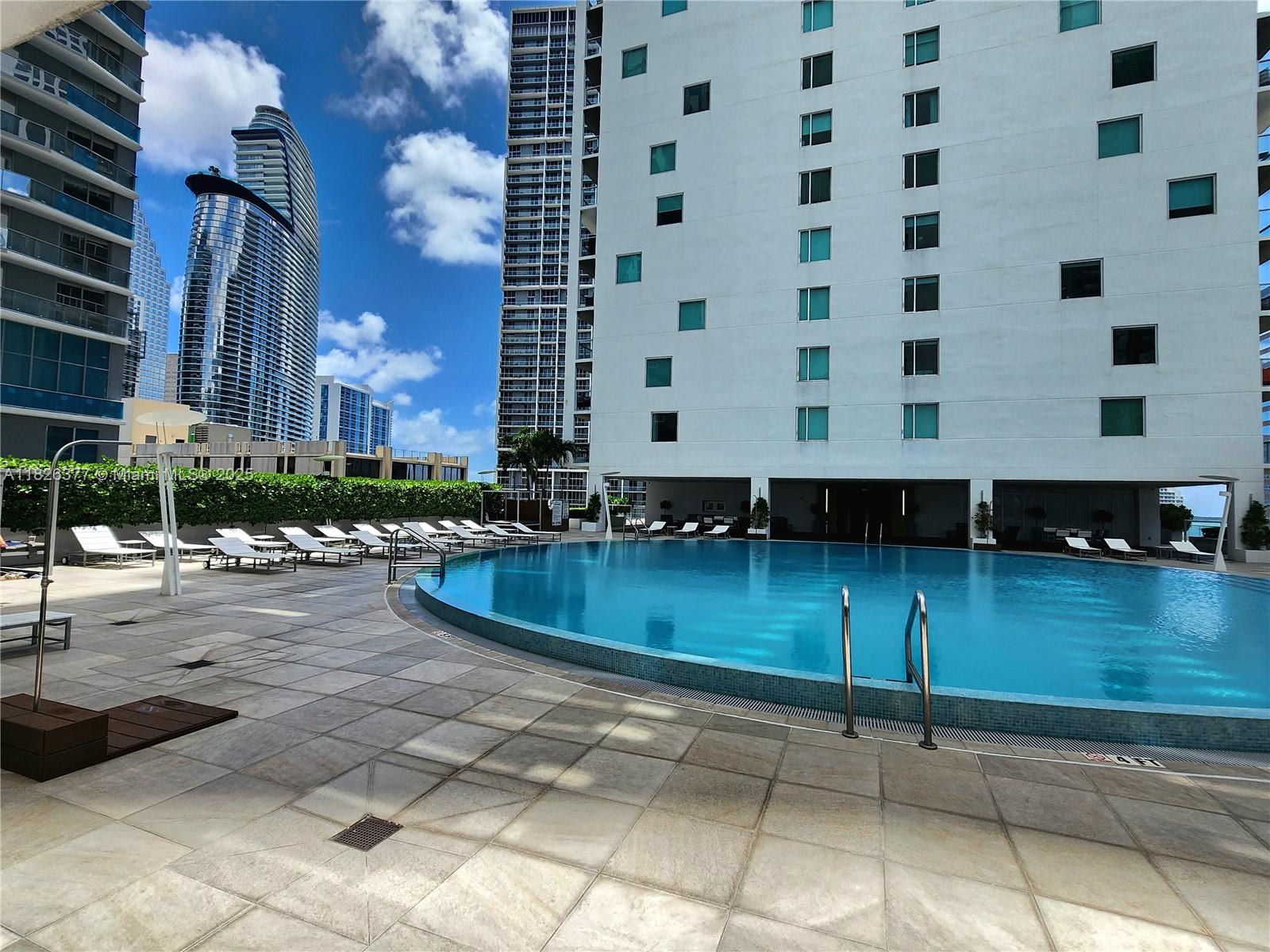 55 SE 6th St # 4305