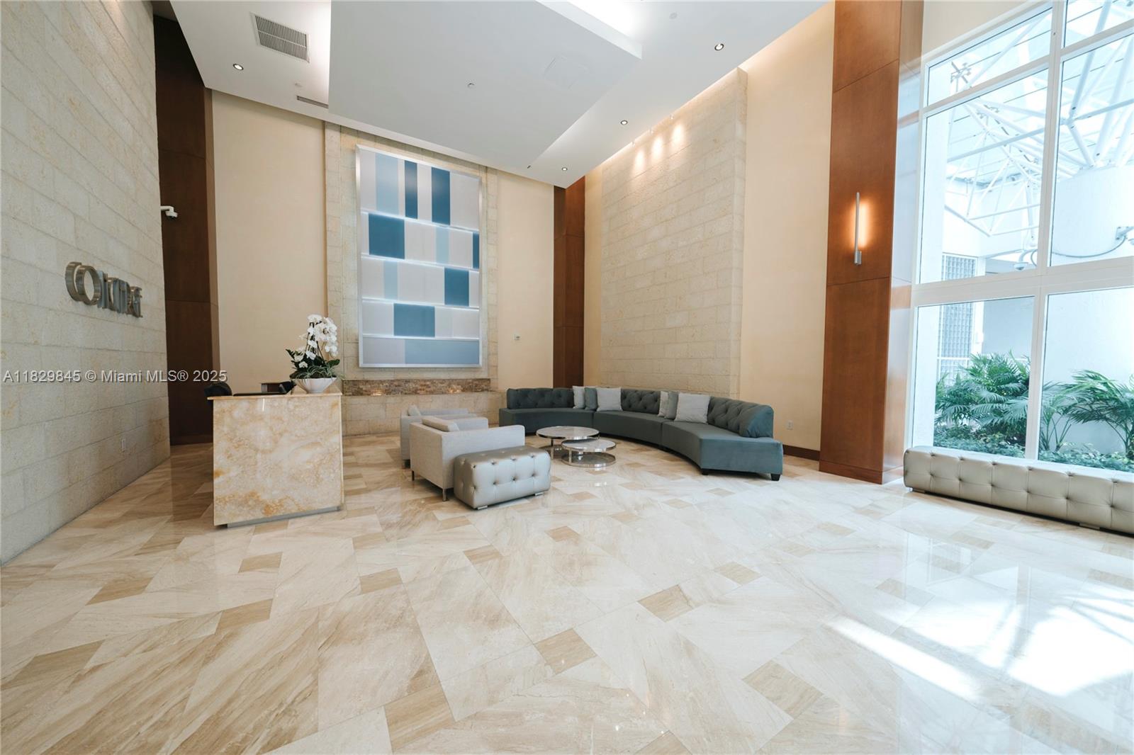 31 SE 5th St # 4214