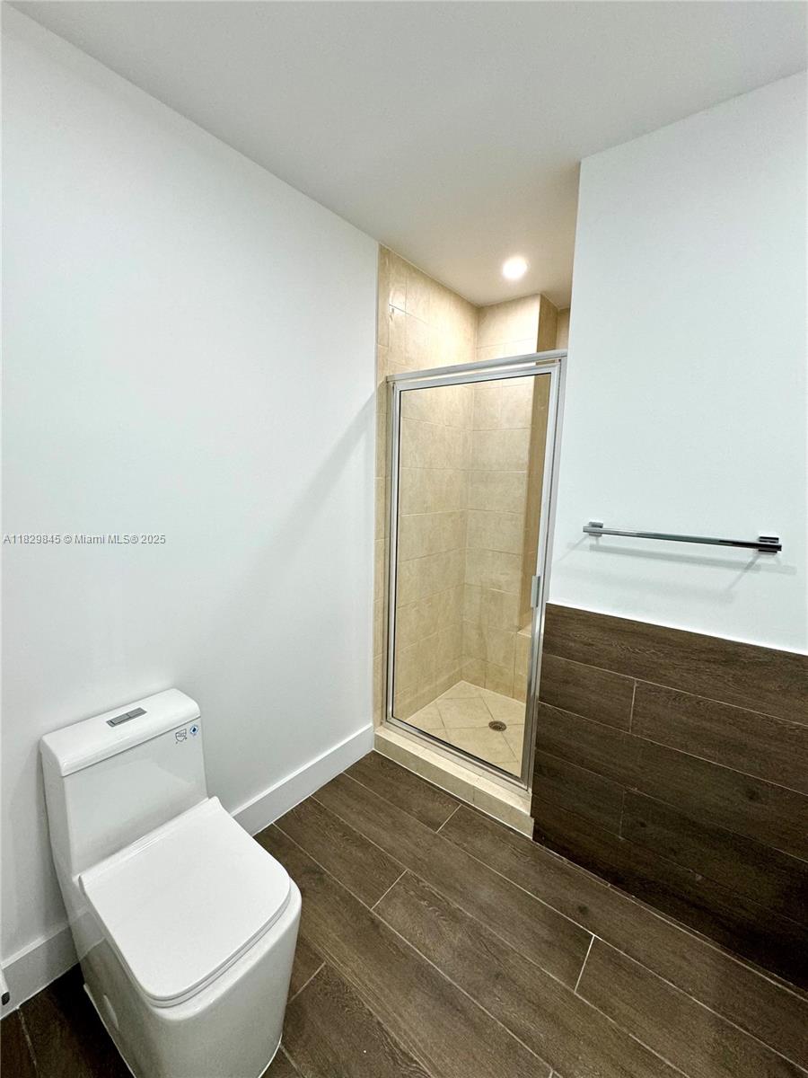 31 SE 5th St # 4214