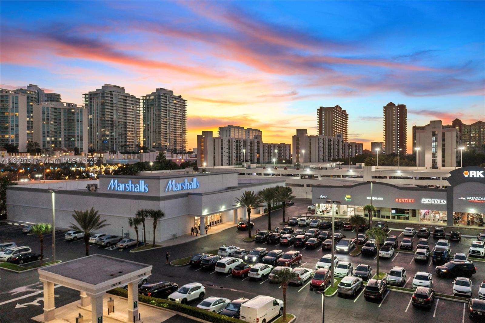16901 Collins Ave # 503