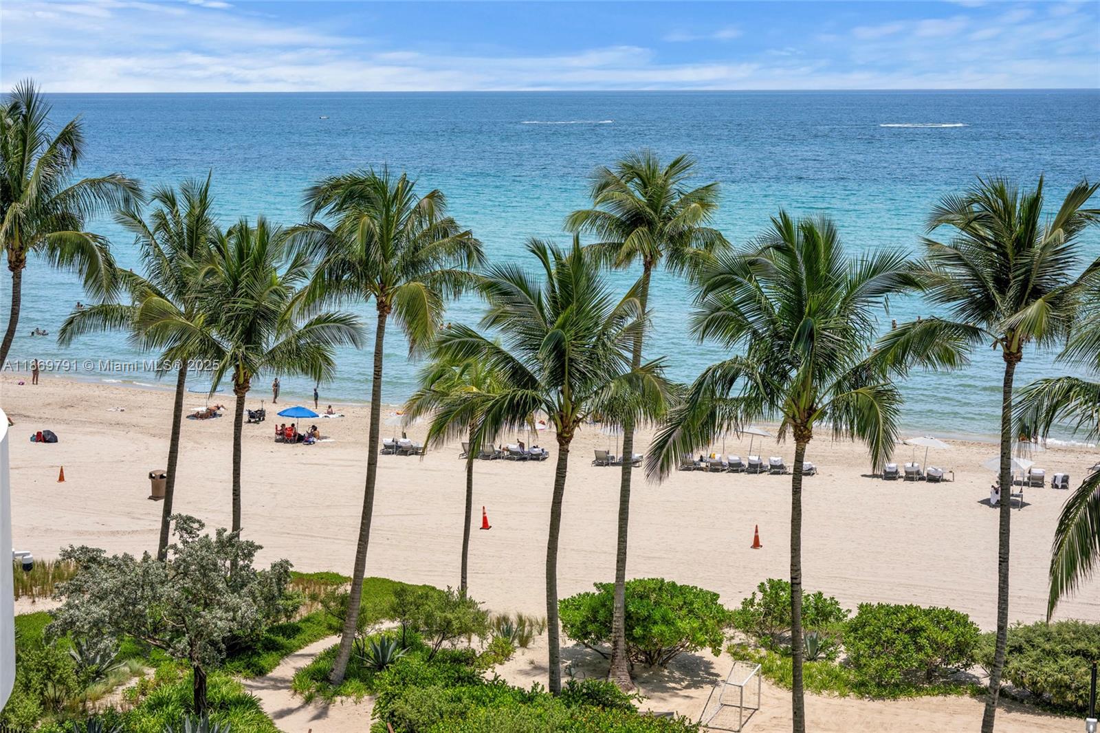 16901 Collins Ave # 503
