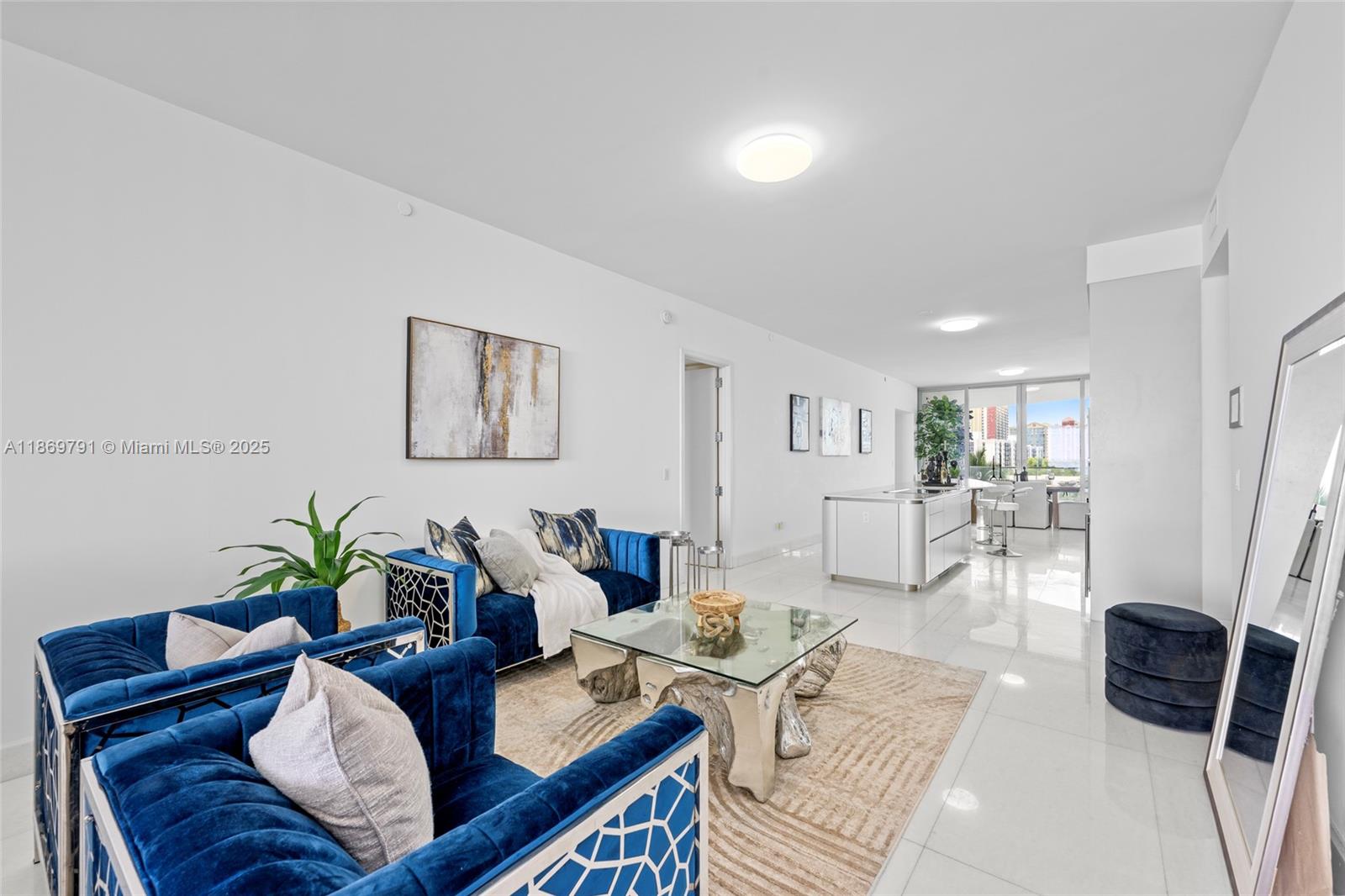 16901 Collins Ave # 503
