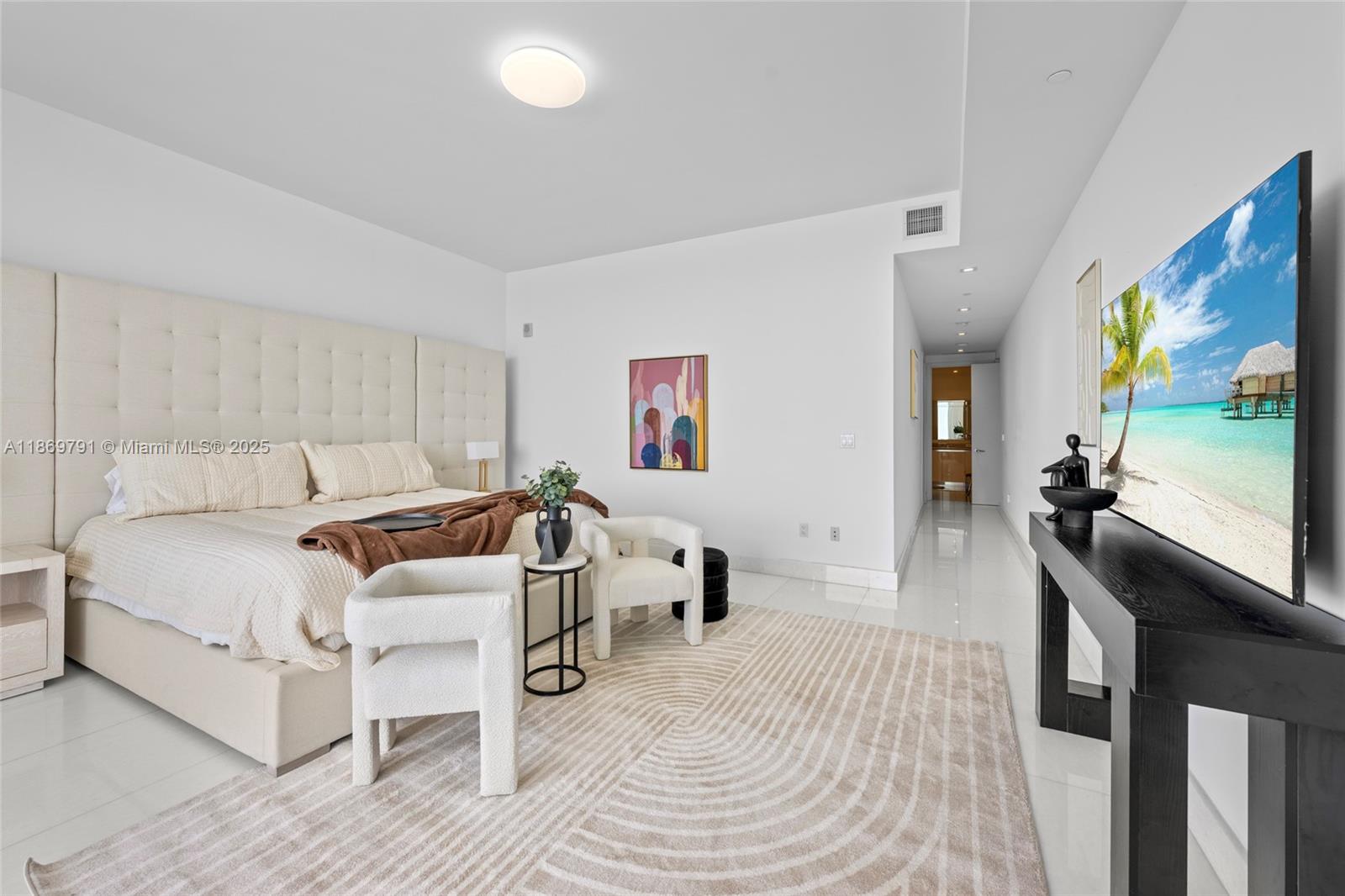 16901 Collins Ave # 503