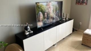 2030 S Douglas Rd # 816
