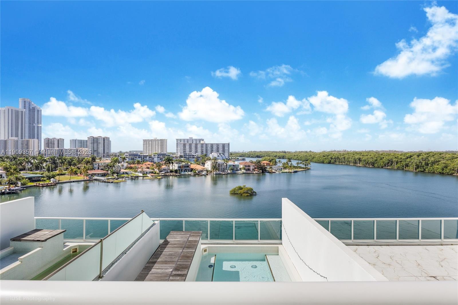 400 Sunny Isles Blvd # 704