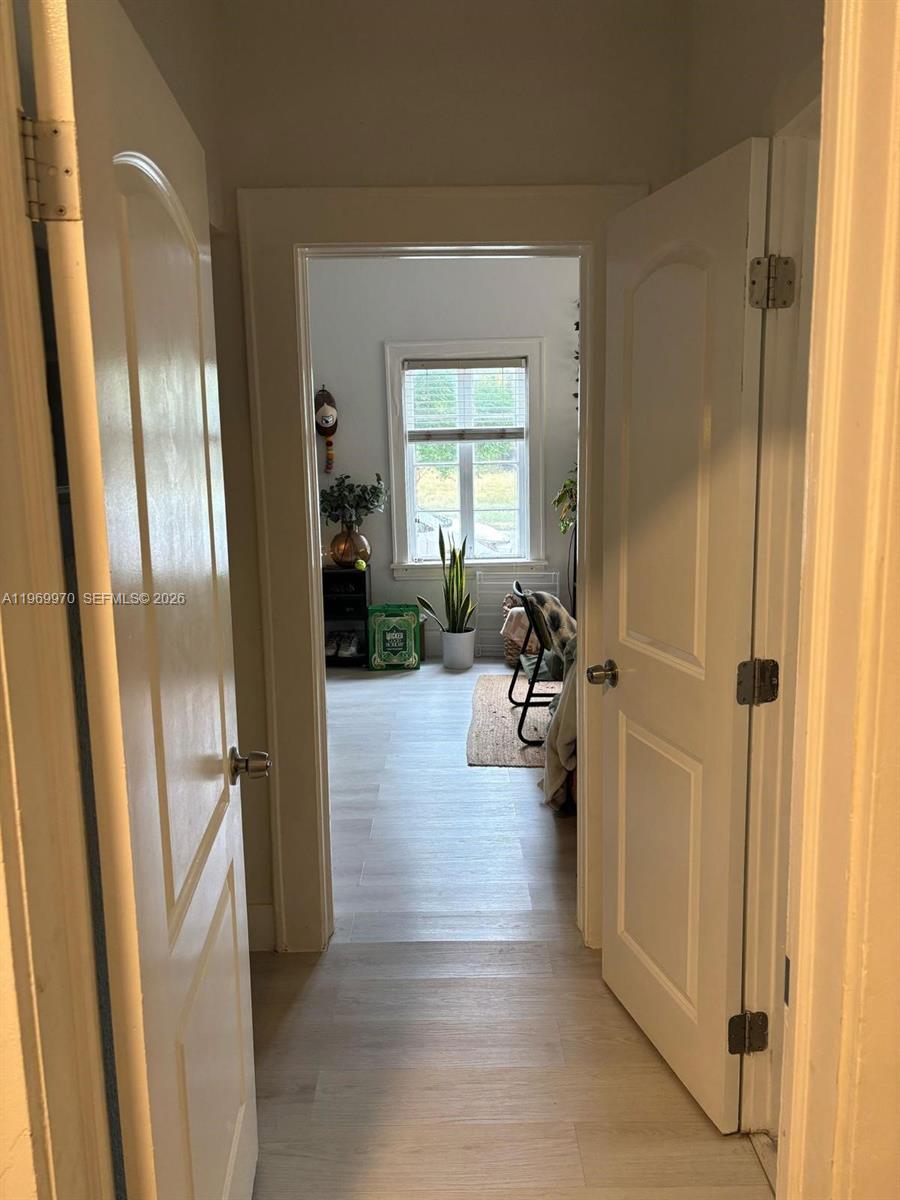 126 Mendoza Ave # 2