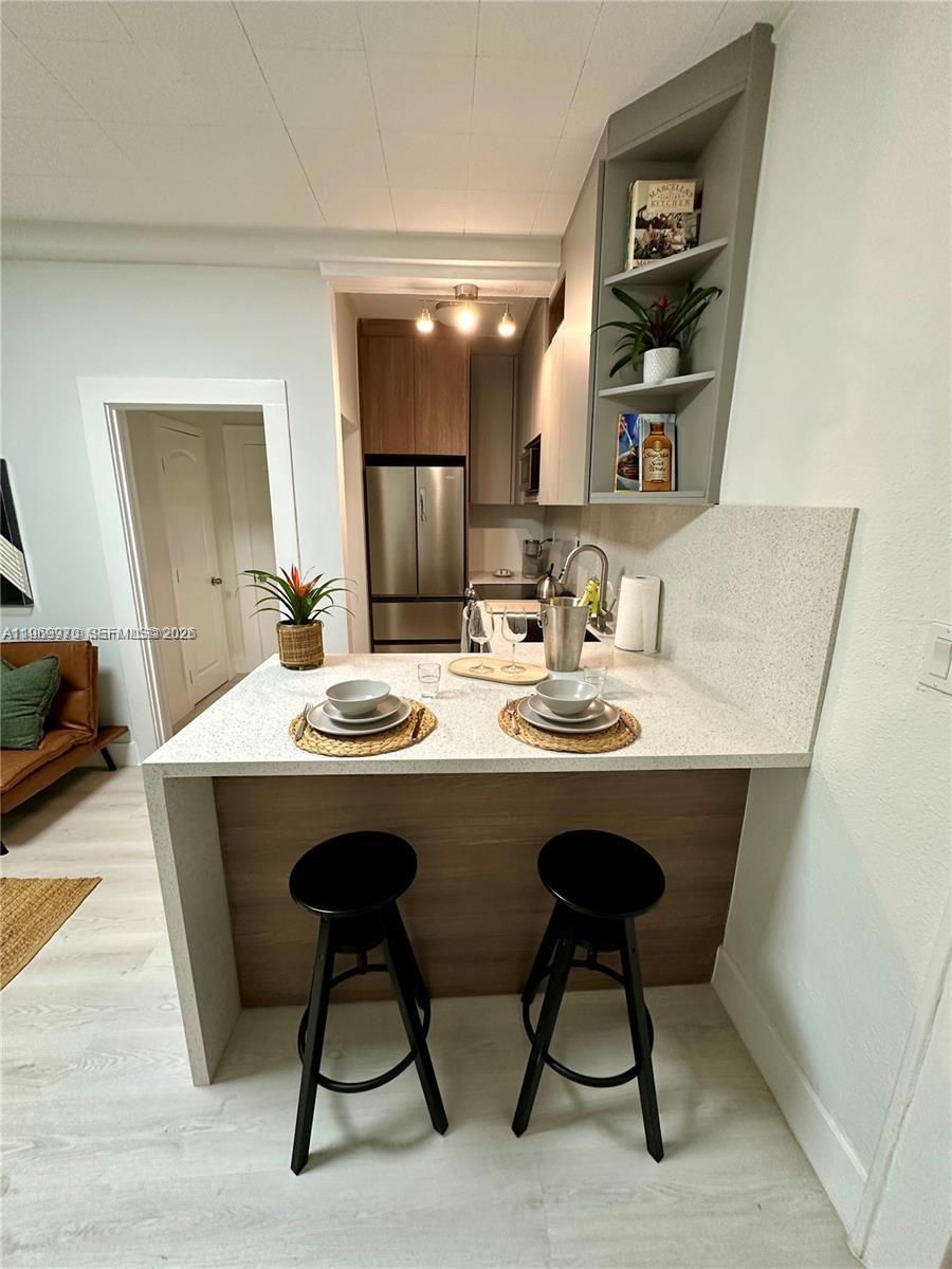 126 Mendoza Ave # 2